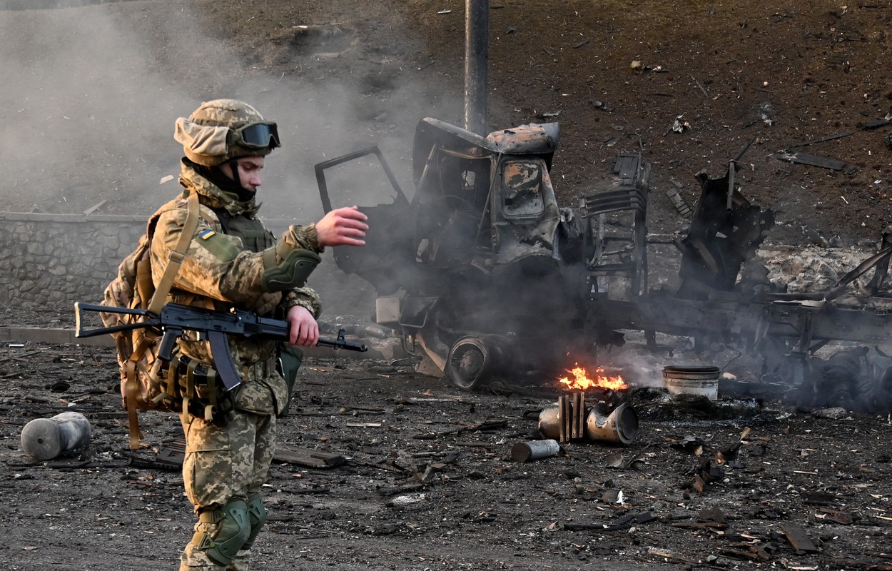 ¿Por qué los soldados ucranianos atacan al ejército ruso, especialmente de noche?