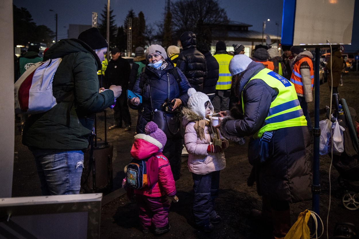 La mitad de los niños de Ucrania son refugiados de la guerra. Más de 4,3 millones de menores han abandonado sus hogares La mitad de los niños de Ucrania son refugiados de la guerra. Más de 4,3 millones de menores han abandonado sus hogares