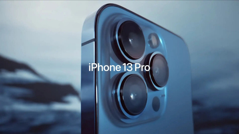 Noticias hardware iPhone 13 Pro Max: USB-C, jack, gran batería… un ventilador añade todo lo que falta Noticias hardware iPhone 13 Pro Max: USB-C, jack, gran batería… un ventilador añade todo lo que falta