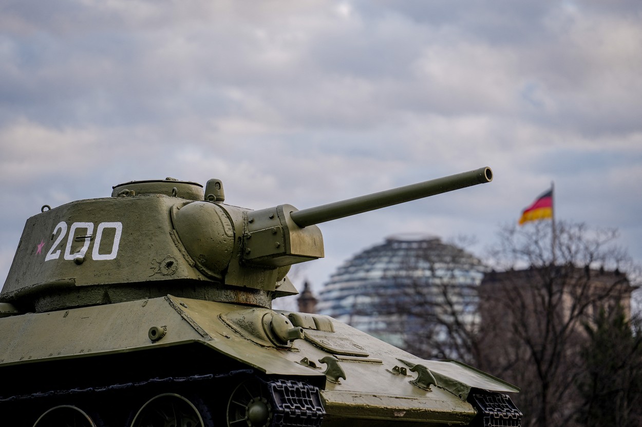 El fabricante de armas Rheinmetall quiere vender 88 carros de combate a Ucrania y está esperando la aprobación de Berlín.  Alemania, el país europeo que no quiso enviar armamento pesado a Ucrania