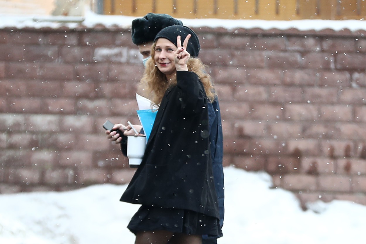 La líder de las Pussy Riot logró escapar de Rusia La líder de las Pussy Riot logró escapar de Rusia