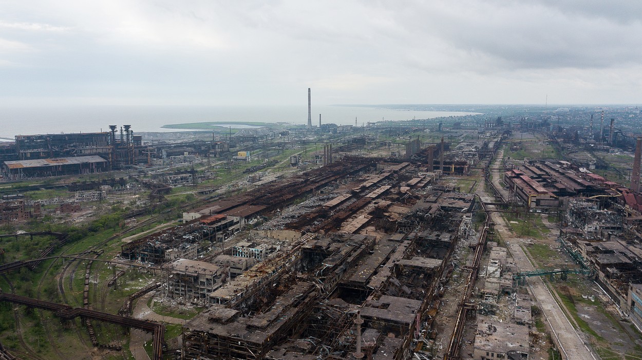 Riesgo de catástrofe ecológica tras el bombardeo de la planta de Azovstal. El sulfuro de hidrógeno podría llegar al Mar Negro Riesgo de catástrofe ecológica tras el bombardeo de la planta de Azovstal. El sulfuro de hidrógeno podría llegar al Mar Negro