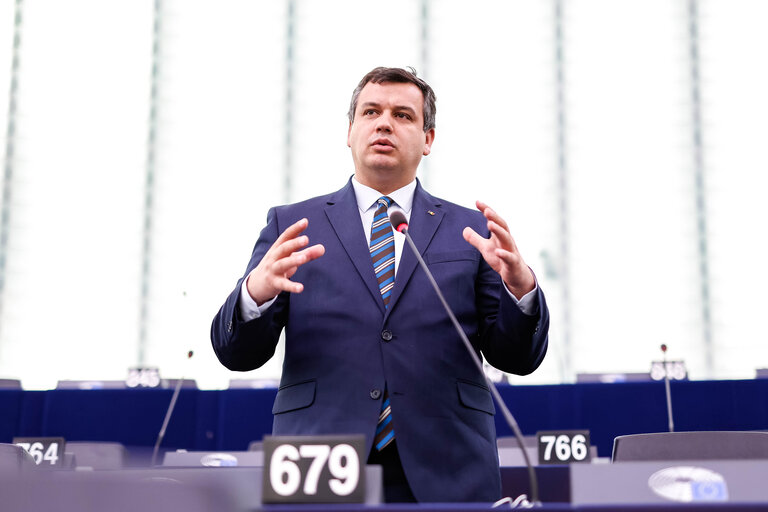 Eugen Tomac (PMP), mensaje desde Bruselas: «Tenemos una crisis de seguridad, y la UE y la OTAN se ven obligadas a reaccionar» Eugen Tomac (PMP), mensaje desde Bruselas: «Tenemos una crisis de seguridad, y la UE y la OTAN se ven obligadas a reaccionar»