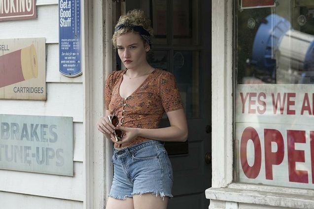 Julia Garner: fotografía, maníaca