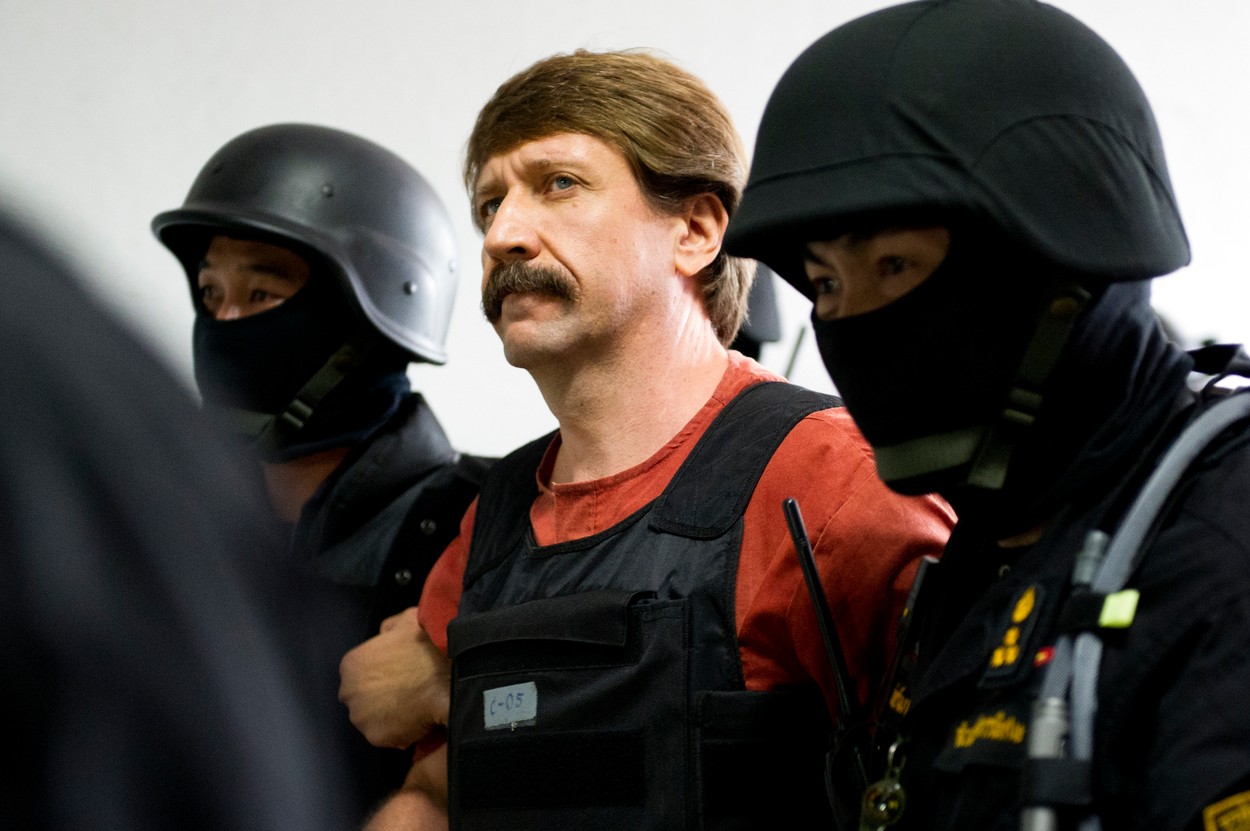 Estados Unidos ofrece a Rusia un intercambio de prisioneros: Dos ciudadanos estadounidenses a cambio del conocido traficante Viktor Bout Estados Unidos ofrece a Rusia un intercambio de prisioneros: Dos ciudadanos estadounidenses a cambio del conocido traficante Viktor Bout