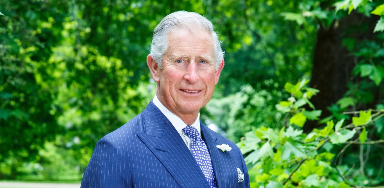 Sunday Times: El príncipe Carlos habría aceptado una donación de 1 millón de libras de los familiares de Osama bin Laden, el terrorista más temido del mundo