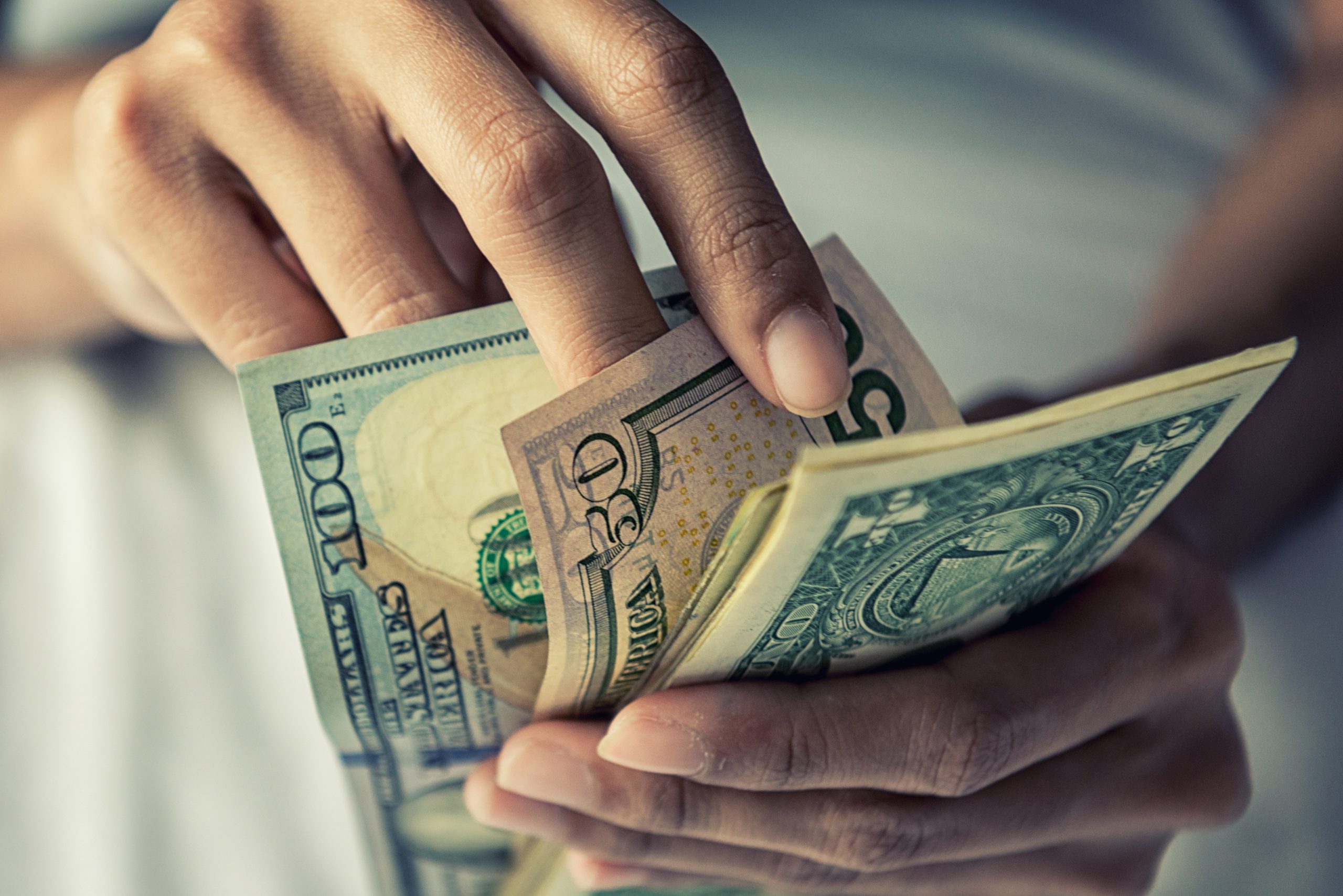 Una joven revela cómo ganó 760.000 dólares al año trabajando sólo 10 horas a la semana Una joven revela cómo ganó 760.000 dólares al año trabajando sólo 10 horas a la semana