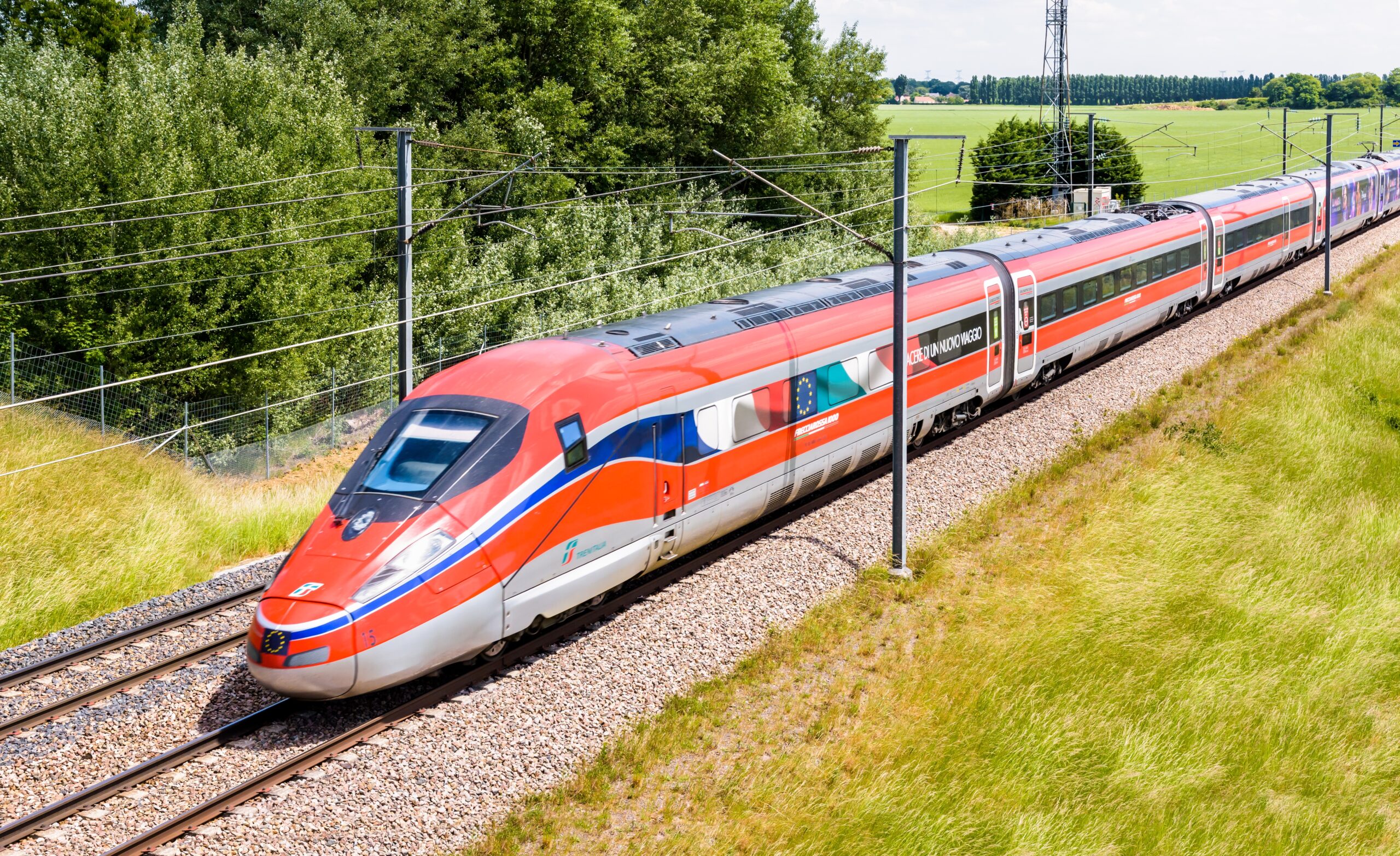 Tragedia no contada en Italia: dos hermanas de 15 y 17 años encontradas muertas en una estación de tren. Cómo sucedió todo