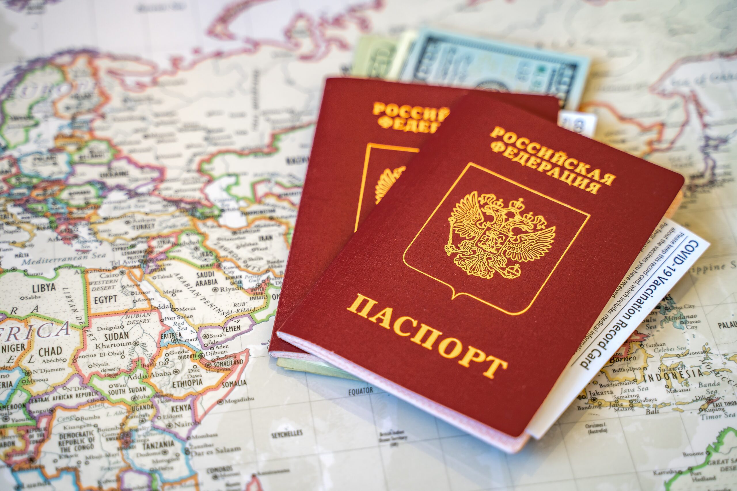 La movilización parcial hace que los rusos intenten abandonar el país. Dónde pueden ir sin pasaporte ni visado
