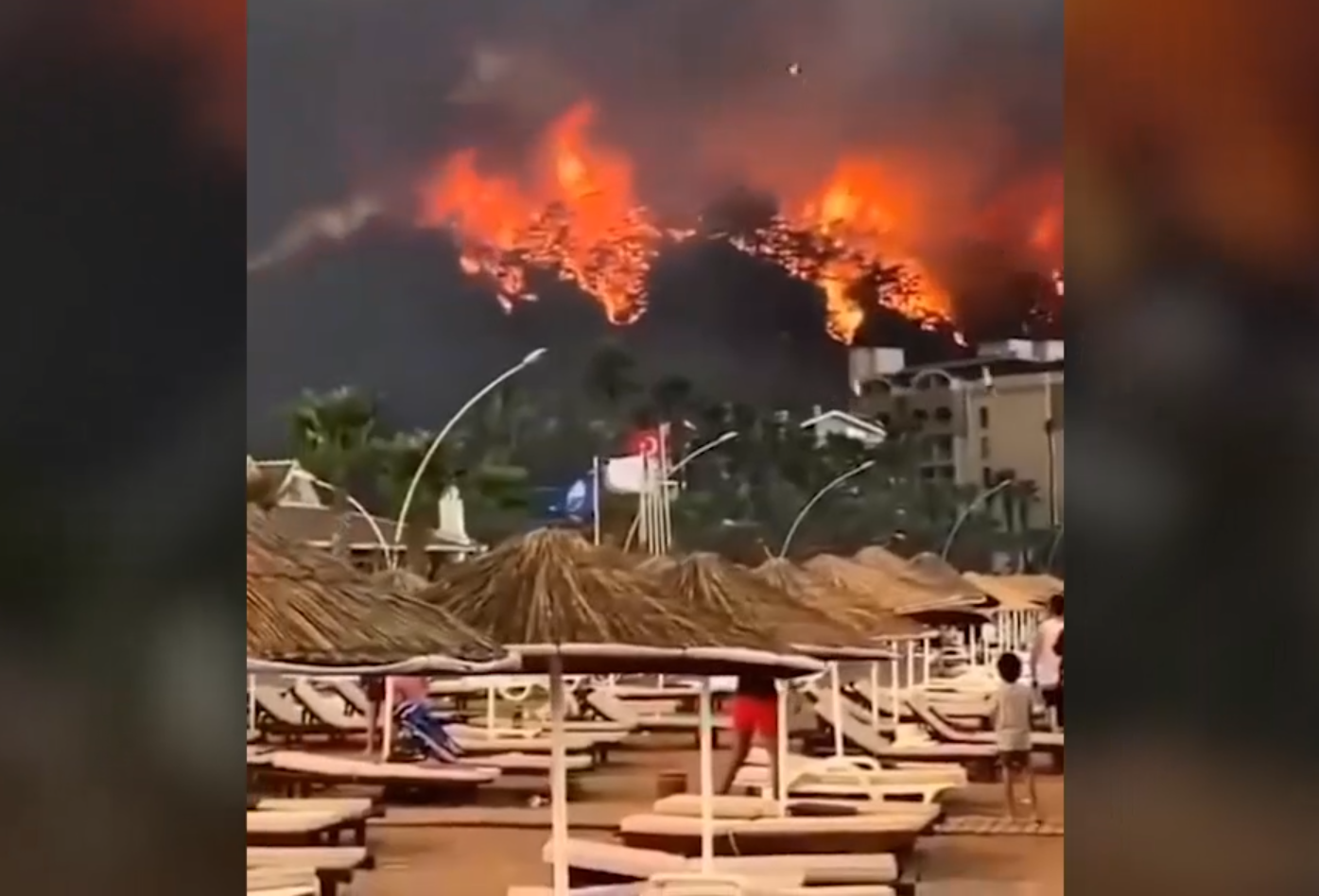 VÍDEO | Se ha producido un enorme incendio en la localidad turca de Marmaris. Dos personas mueren al estrellarse un helicóptero de extinción de incendios VÍDEO | Se ha producido un enorme incendio en la localidad turca de Marmaris. Dos personas mueren al estrellarse un helicóptero de extinción de incendios