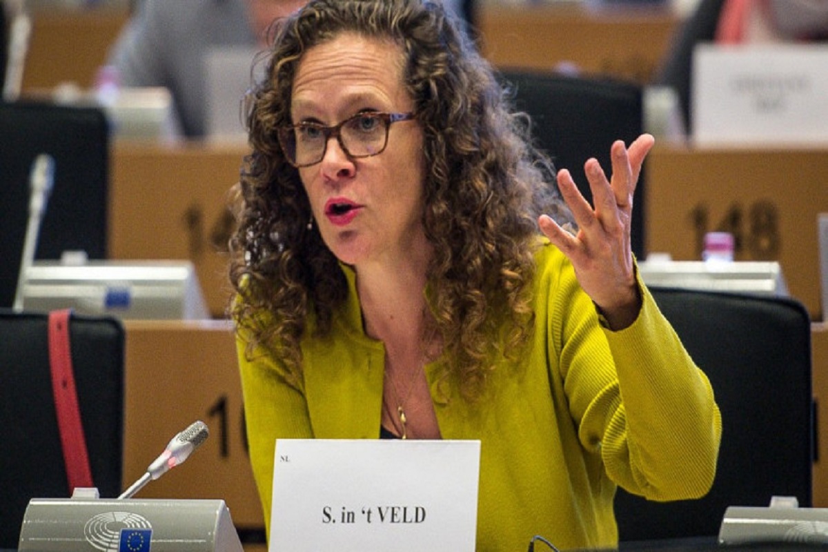 El Parlamento neerlandés votó una resolución que se opone a la adhesión de Rumanía y Bulgaria al espacio Schengen El Parlamento neerlandés votó una resolución que se opone a la adhesión de Rumanía y Bulgaria al espacio Schengen