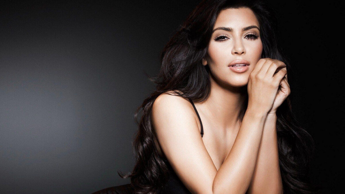 La SEC denuncia a Kim Kardashian por promocionar las fichas de EMAX