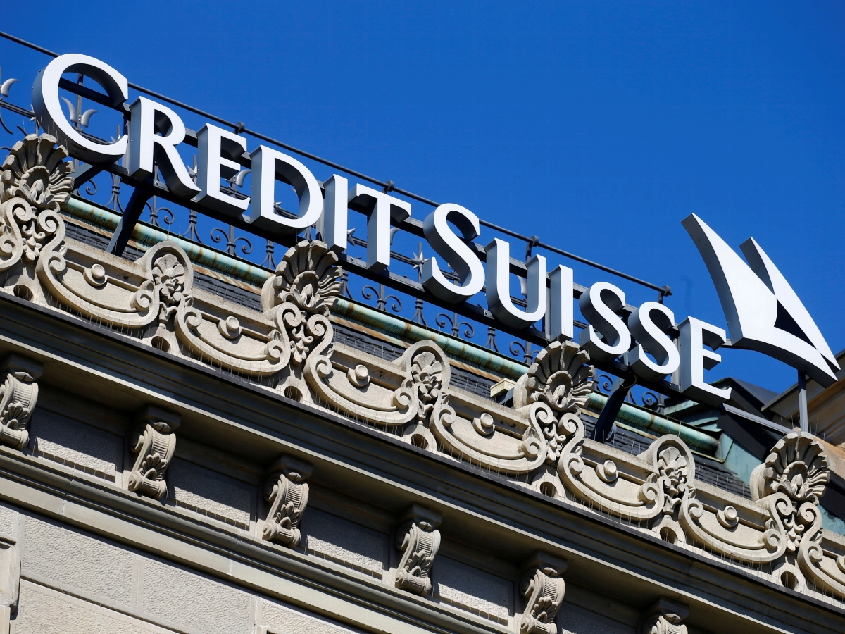 Las acciones de Credit Suisse se desploman un 9,2% al subir los CDS del banco el viernes