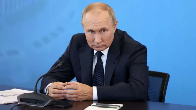 Putin dice que no ve «necesidad» de reunirse con Joe Biden: «Hay que preguntarle si está dispuesto a mantener esas conversaciones conmigo» Putin dice que no ve «necesidad» de reunirse con Joe Biden: «Hay que preguntarle si está dispuesto a mantener esas conversaciones conmigo»