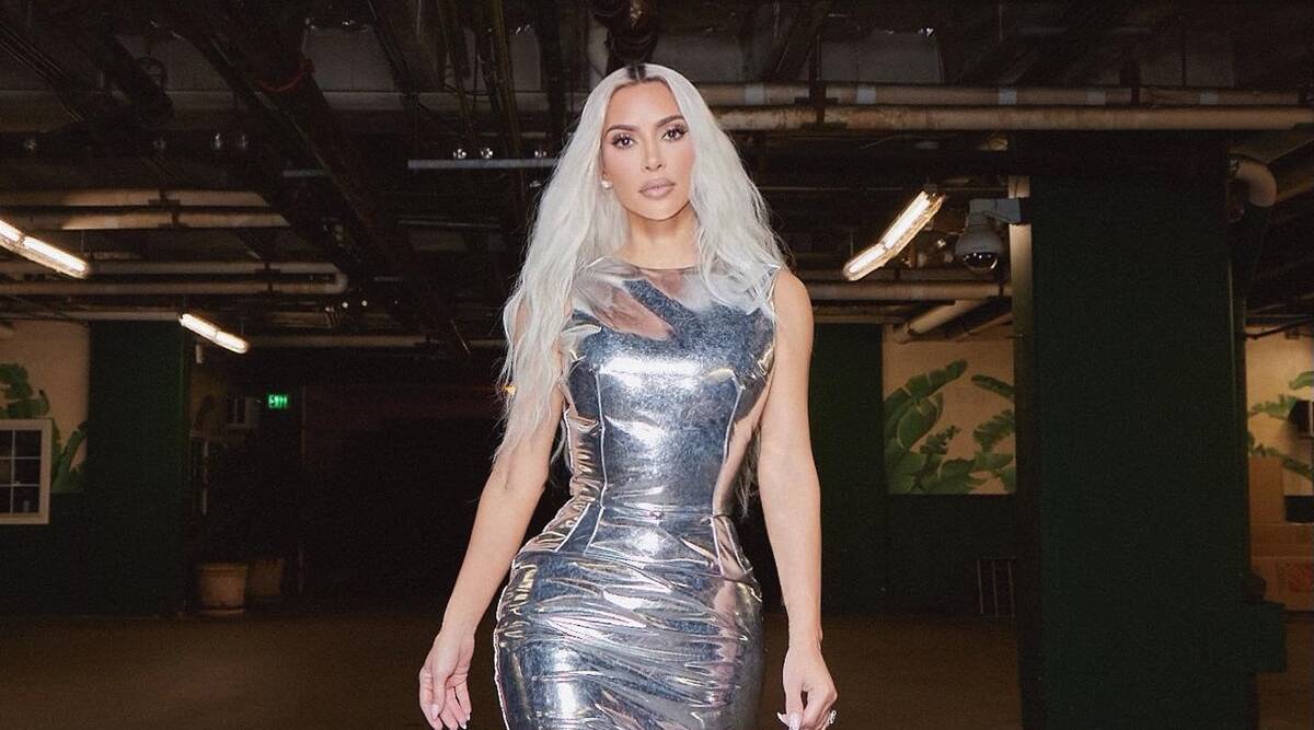 Kim Kardashian viaja con una ‘taza en el asiento trasero del coche’ por su ‘ansiedad por el pis’