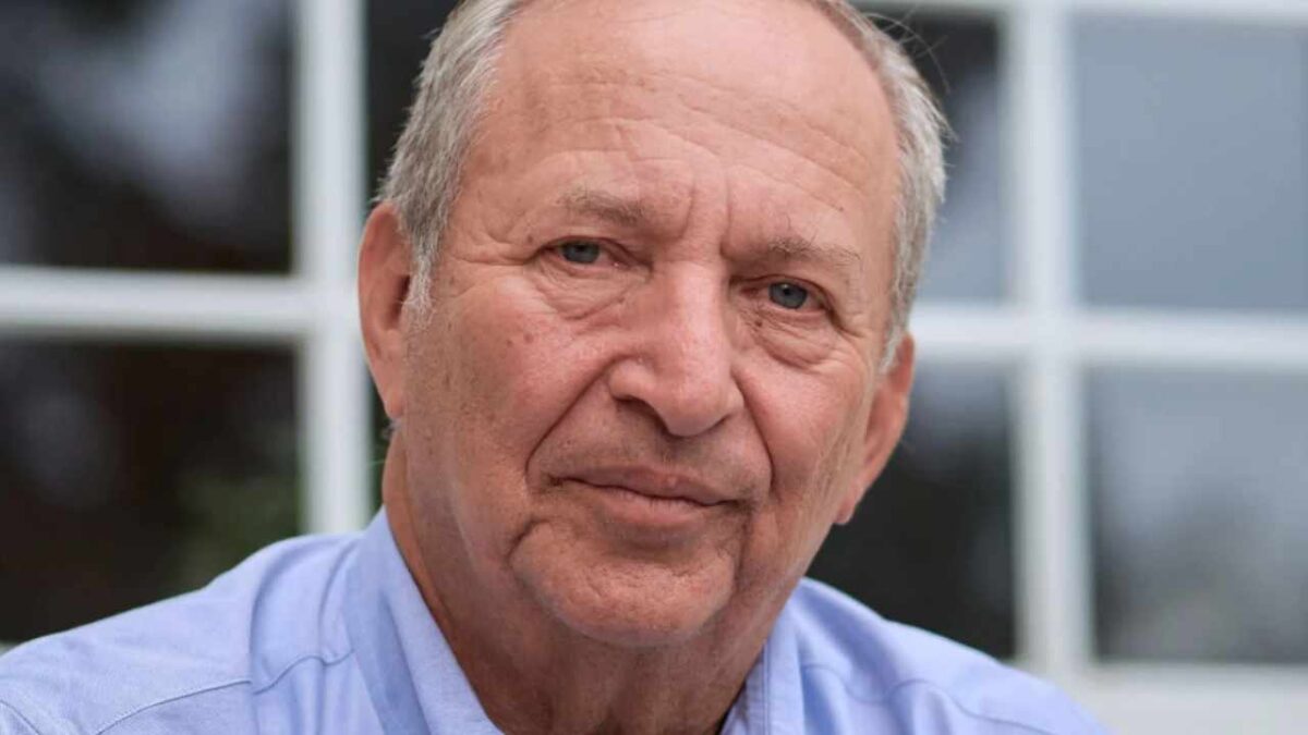 El ex secretario del Tesoro de EE.UU., Larry Summers, compara el colapso de FTX con el fraude de Enron