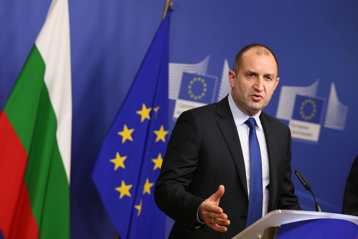 Bulgaria devuelve el golpe a los países que se oponen a la adhesión a Schengen: Rumen Radev: «En lugar de solidaridad europea, Bulgaria recibe cinismo»