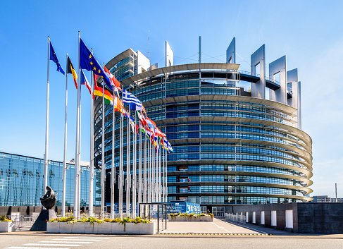 El Parlamento Europeo en el centro de un escándalo de corrupción. Primeras reacciones de alto nivel: «Haremos todo lo posible para apoyar el curso de la justicia y cooperar con las autoridades policiales competentes» El Parlamento Europeo en el centro de un escándalo de corrupción. Primeras reacciones de alto nivel: «Haremos todo lo posible para apoyar el curso de la justicia y cooperar con las autoridades policiales competentes»