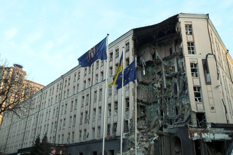 Día 312 de la guerra. De nuevo explosiones en Kiev. Zelensky: «Quiero desearnos a todos una cosa: ¡la victoria!»