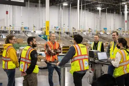 Amazon despedirá a la cifra récord de 18.000 empleados en plena crisis económica Amazon despedirá a la cifra récord de 18.000 empleados en plena crisis económica