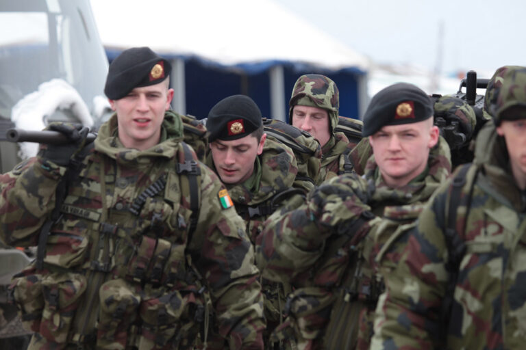 Kosovo pide la intervención de las tropas de la OTAN Serbia, amenazada por el ejército más temido del mundo