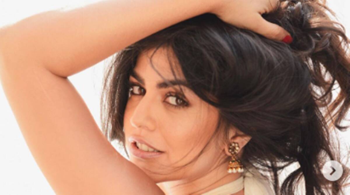 Shenaz Treasury dice que no ve señales de alarma en las relaciones: ‘Si el chico está siempre con el móvil…’