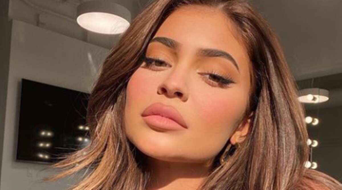 Kylie Jenner se sincera sobre su «muy difícil» experiencia con la depresión posparto