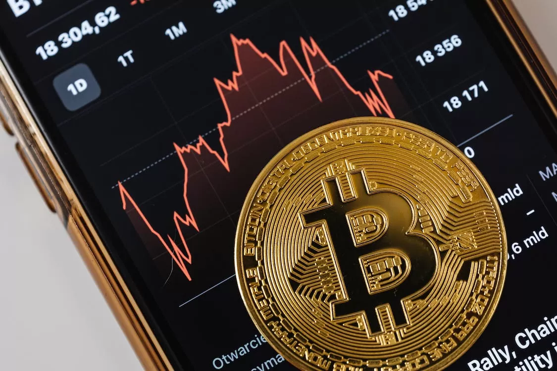 El bitcoin debe mantenerse por encima de los 25.000 dólares, por qué, según un experto de Bloomberg